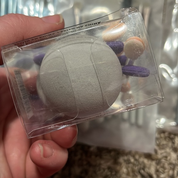 NWT makeup brushes and tools, sponge eggs and applicators - Picture 7 of 12